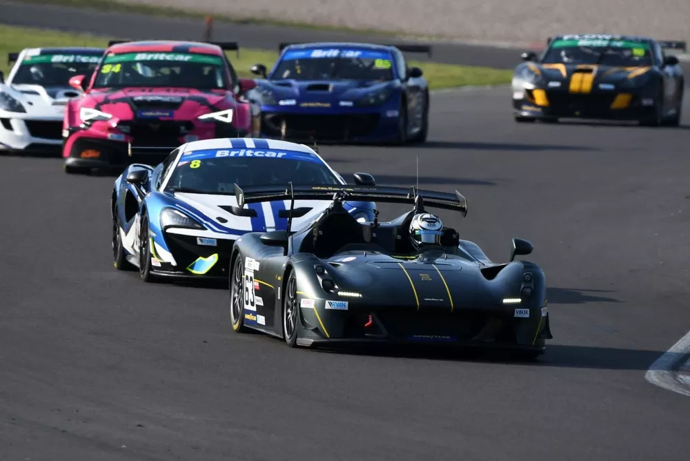 auto dallara 2