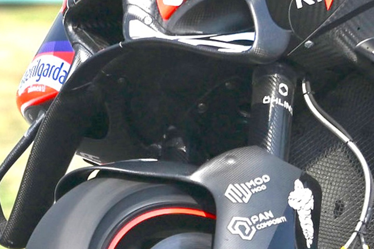 MotoGP | Aprilia segreta: c'è un doppio condotto nascosto sotto al cupolino