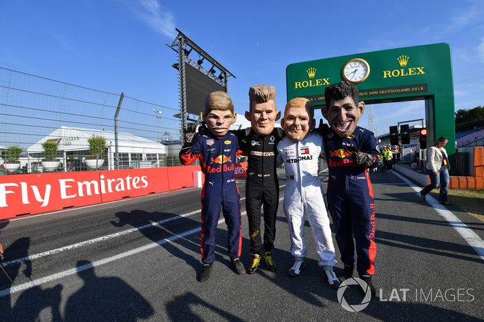 Caricaturas de Max Verstappen, Red Bull Racing, Nico Hulkenberg, Renault Sport F1 Team, Valtteri Bottas, Mercedes-AMG F1 y Daniel Ricciardo, Red Bull Racing