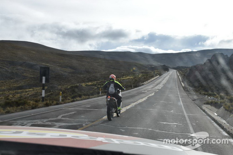 Piloto en la etapa entre Arequipa a La paz