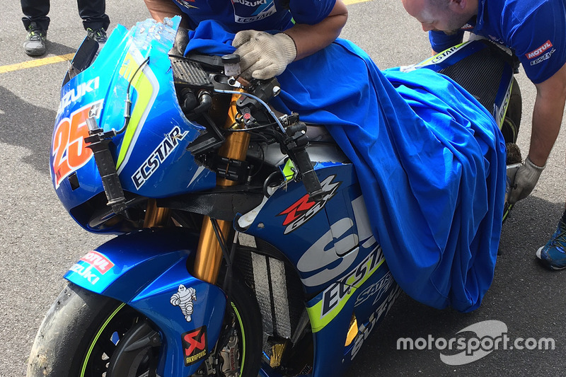 Accidente de  Maverick Viñales, Team Suzuki MotoGP