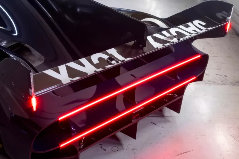 Jacky Ickx, Genesis Magma Racing Genesis
