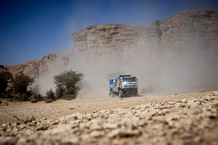 #500 Team KAMAZ Master: Eduard Nikolaev, Evgenii Iakovlev, Vladimir Rybakov