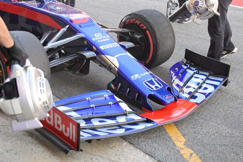 Detalle del Toro Roso STR14