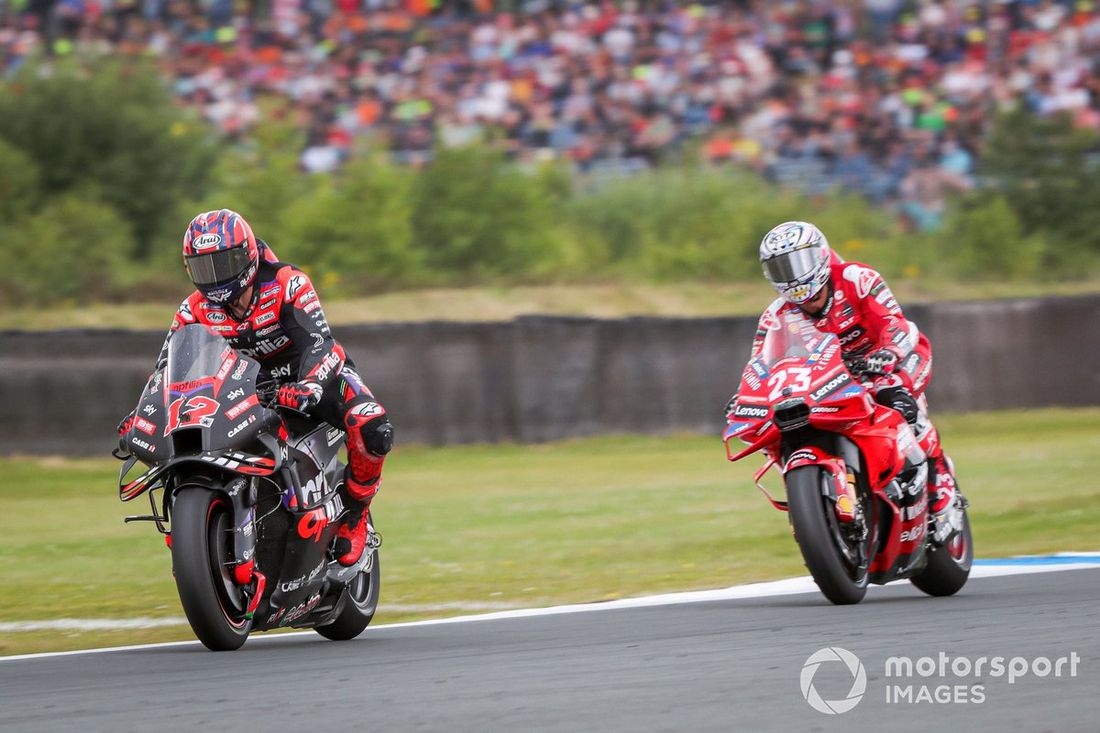 Maverick Viñales, Aprilia Racing Team