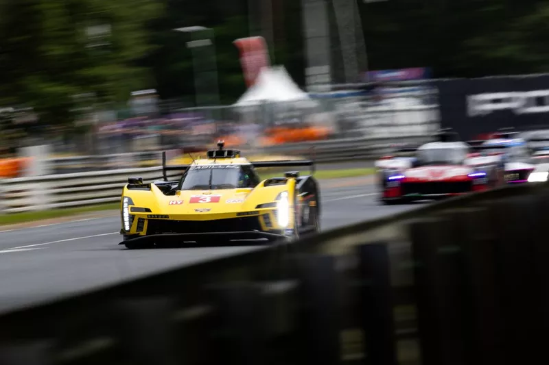 #3 Cadillac Racing Cadillac V-SeriesR : Sebastien Bourdais, Renger Van Der Zande, Scott Dixon