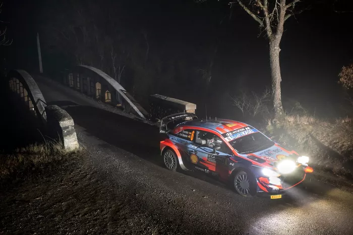 Dani Sordo, Carlos Del Barrio, Hyundai Motorsport Hyundai i20 Coupe WRC