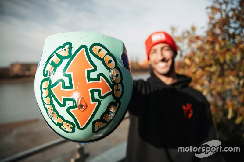 Le nouveau casque de Daniel Ricciardo, McLaren