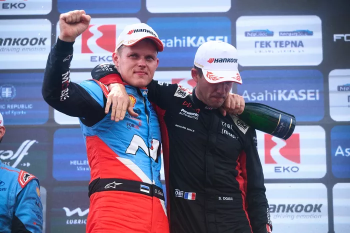 Podium: Winner Ott Tänak, Hyundai World Rally Team, second place Sébastien Ogier, Toyota Gazoo Racing WRT