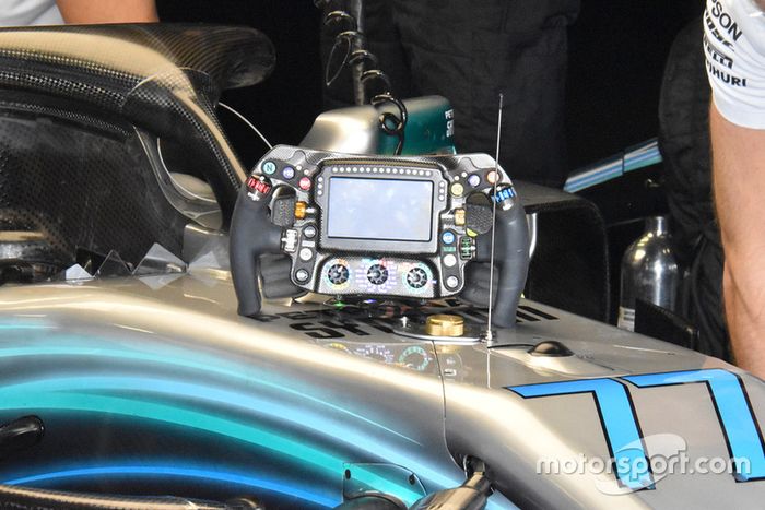 Volante del Mercedes AMG F1