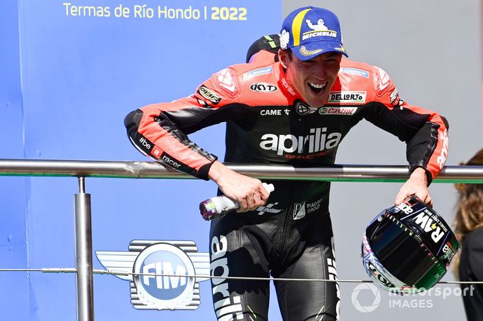 Podio: ganador Aleix Espargaró, Aprilia Racing Team