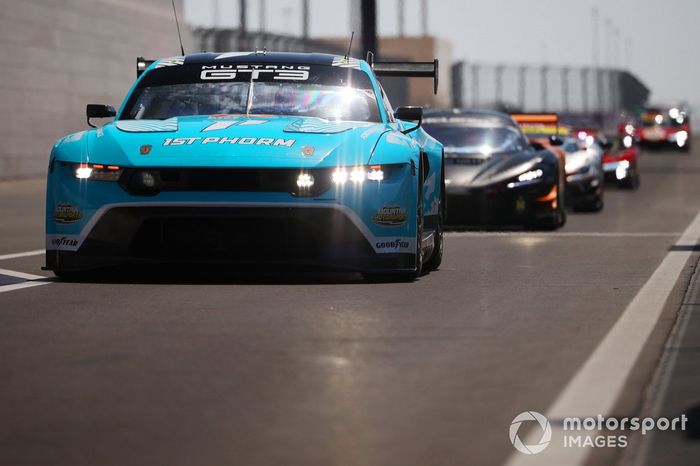 #77 Proton Competition Ford Mustang LMGT3: Ryan Hardwick, Zacharie Robichon, Ben Barker