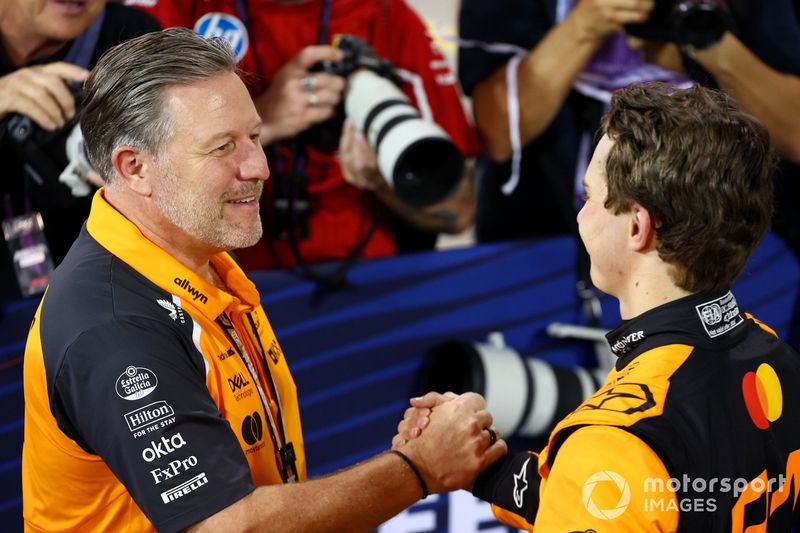 Oscar Piastri, McLaren, Zak Brown, McLaren