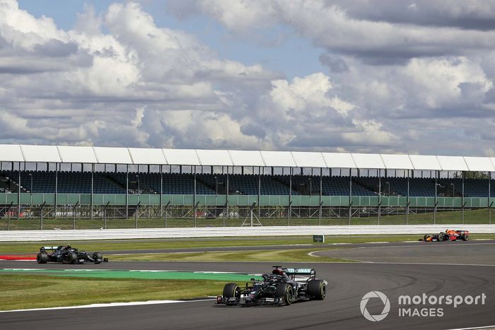 Lewis Hamilton, Mercedes F1 W11, Valtteri Bottas, Mercedes F1 W11