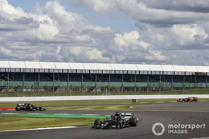 Lewis Hamilton, Mercedes F1 W11, Valtteri Bottas, Mercedes F1 W11