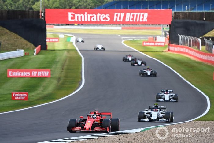 Sebastian Vettel, Ferrari SF1000, Pierre Gasly, AlphaTauri AT01, Daniil Kvyat, AlphaTauri AT01