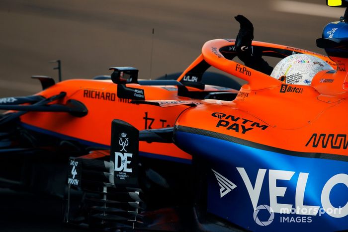 Lando Norris, McLaren MCL35M, en Parc Ferme