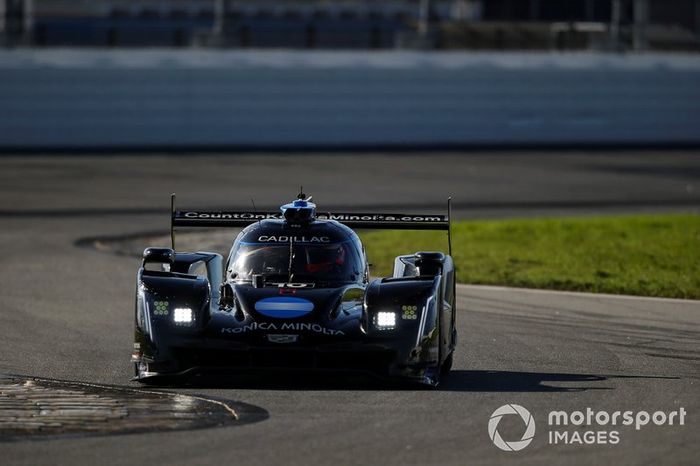 #10 Konica Minolta Cadillac DPi-V.R. Cadillac DPi, DPi: Renger Van Der Zande, Jordan Taylor, Fernando Alonso Diaz, Kamui Kobayashi