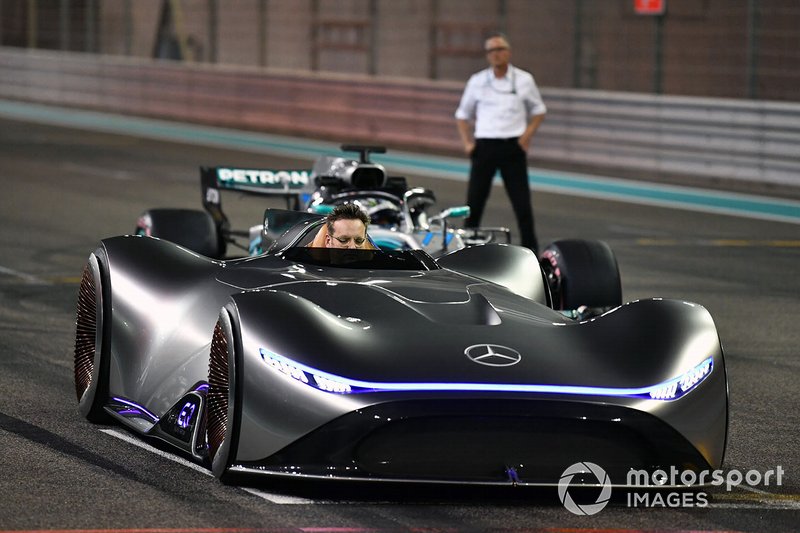 Mercedes-Benz, EQ Silver Arrow concept car