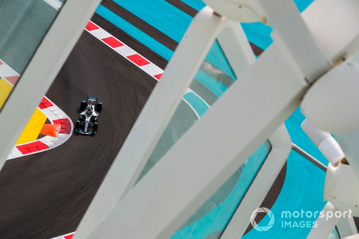 Lewis Hamilton, Mercedes AMG F1 W09 EQ Power+ 