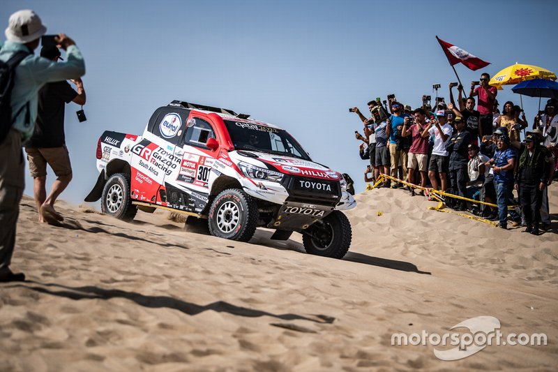 #301 Toyota Gazoo Racing Toyota Hilux: Nasser Al-Attiyah, Matthieu Baumel