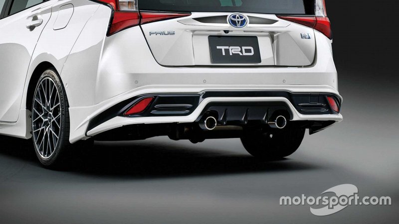 Toyota Prius 2019 року від TRD