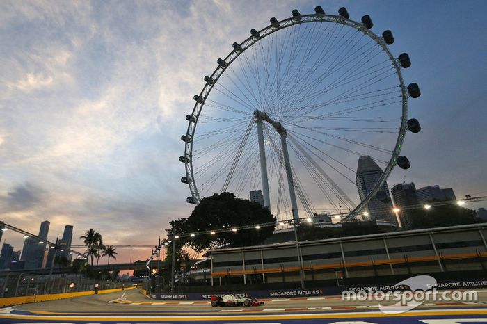 Romain Grosjean, Haas F1 Team VF-16
