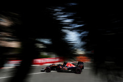 Карлос Сайнс-солодший, Scuderia Toro Rosso STR11