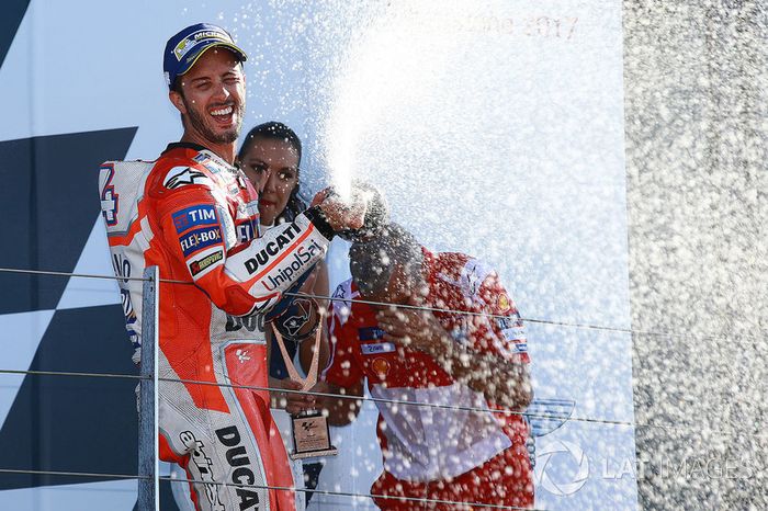 Podio: il vincitore della gara Andrea Dovizioso, Ducati Team