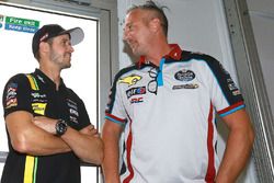 Thomas Luthi, Michael Bartholemy, director de Estrella Galicia 0,0 Marc VDS Team