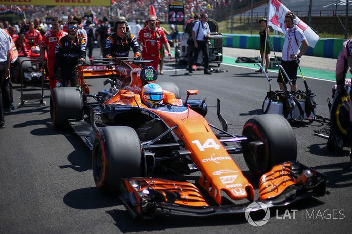 Fernando Alonso, McLaren MCL32