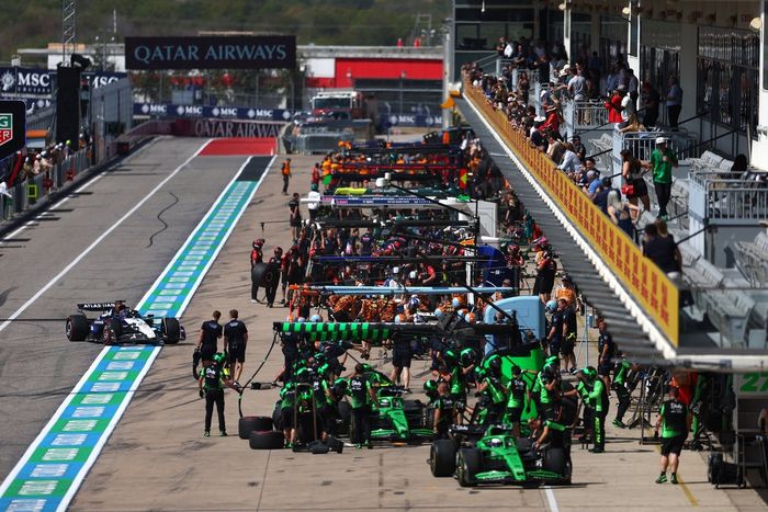 Nico Hulkenberg, Sauber, Gabriel Bortoleto, Sauber