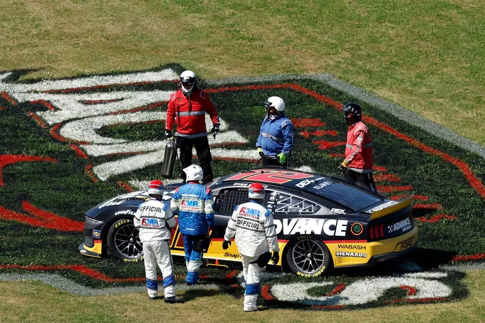 Ryan Blaney crash, Team Penske Ford