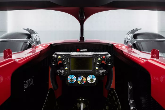 Alfa Romeo C43, cockpit