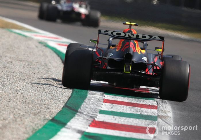 Sergio Pérez, Red Bull Racing RB16B