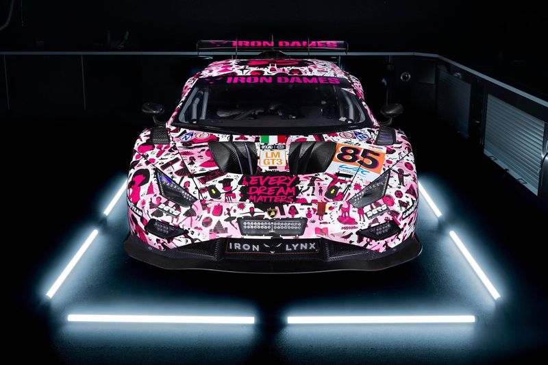 #85 Iron Dames Lamborghini Huracan LMGT3 Evo2 of Sarah Bovy, Michelle Gatting, Rahel Frey, decoración para Le Mans 2024