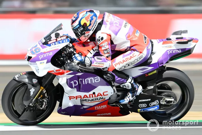 La Ducati GP2022 de Jorge Martín con las nuevas alas en el colín