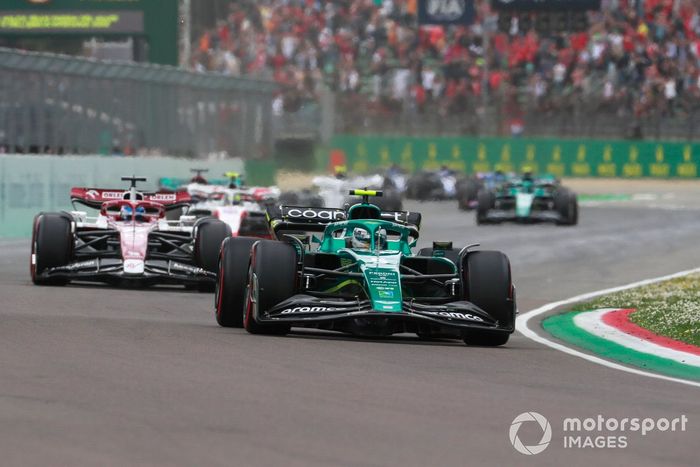 Sebastian Vettel, Aston Martin AMR22, Valtteri Bottas, Alfa Romeo C42