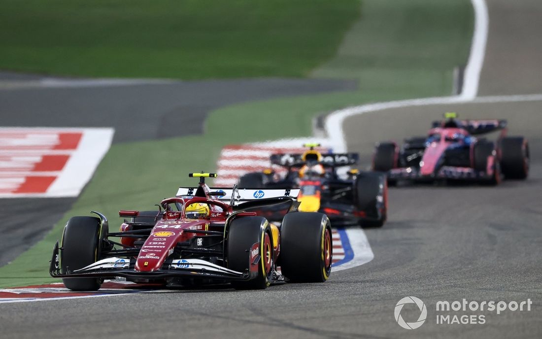 Lewis Hamilton, Ferrari, Jack Doohan, Alpine, Yuki Tsunoda, Red Bull Racing Team