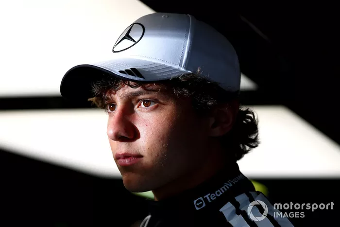 3. Andrea Kimi Antonelli: 18 años, 6 meses y 19 días en el GP de Australia 2025