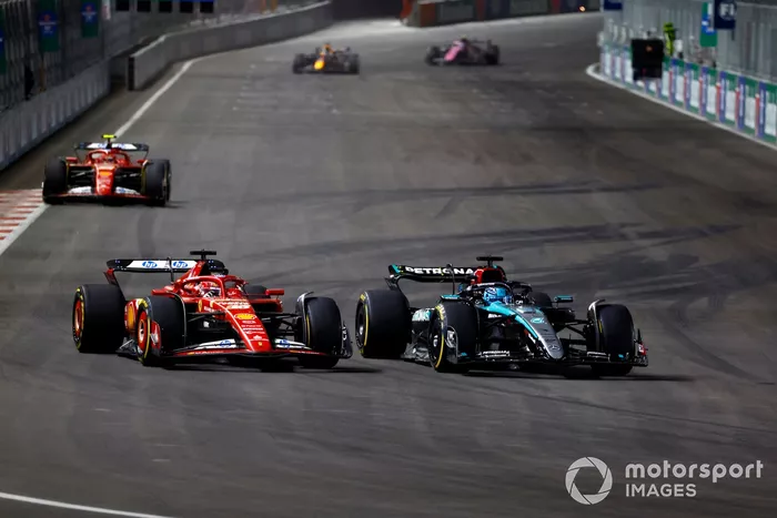 Charles Leclerc, Ferrari SF-24 lucha con George Russell, Mercedes F1 W15 
