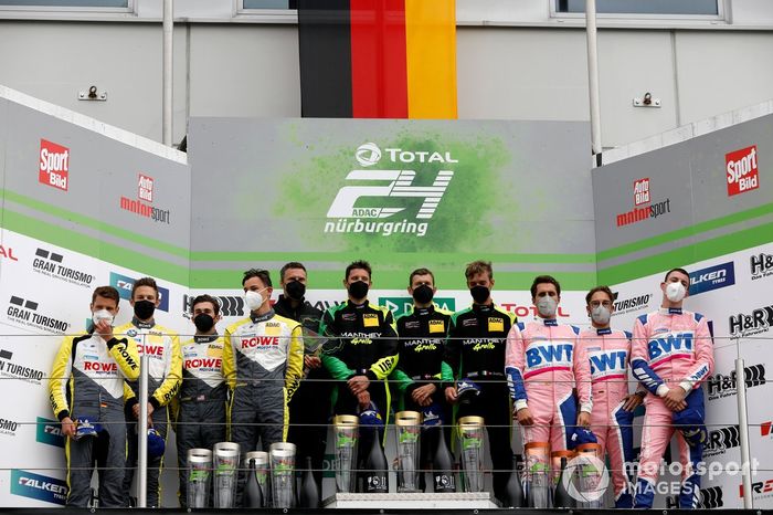 Podio: #911 Manthey Racing Porsche 911 GT3 R: Matteo Cairoli, Michael Christensen, Kevin Estre, #98 ROWE Racing BMW M6 GT3: Connor De Phillippi, Martin Tomczyk, Sheldon van der Linde, Marco Wittmann, #7 Mercedes-AMG Team GetSpeed Mercedes-AMG GT3: Maximilian Götz, Daniel Juncadella, Raffaele Marciello