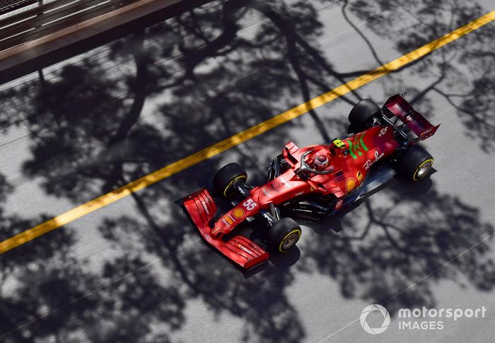 Carlos Sainz Jr., Ferrari SF21