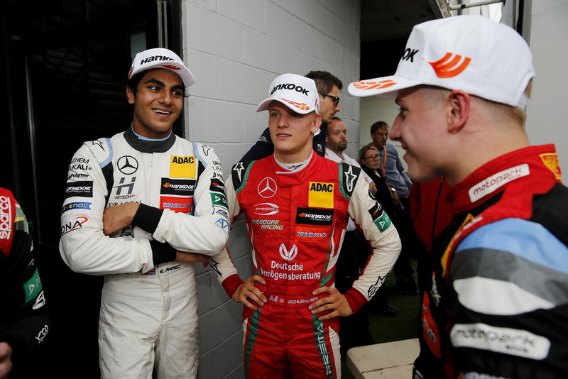 Enaam Ahmed, Hitech Bullfrog GP Dallara F317 - Mercedes-Benz, Mick Schumacher, PREMA Theodore Racing Dallara F317 - Mercedes-Benz, Jüri Vips, Motopark Dallara F317 - Volkswagen