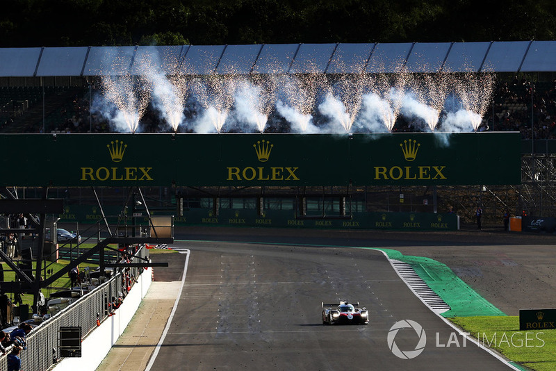 Vainqueur : 8 Toyota Gazoo Racing Toyota TS050: Sebastien Buemi, Kazuki Nakajima, Fernando Alonso 