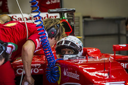 Sebastian Vettel, Ferrari SF15-T pruebas de neumáticos Pirelli 2017-spec