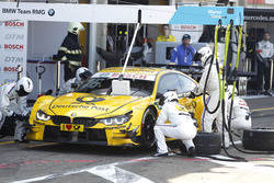 Boxenstopp: Timo Glock, BMW Team RMG, BMW M4 DTM