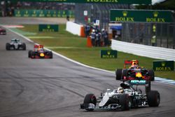 Lewis Hamilton, Mercedes AMG F1 W07 Hybrid