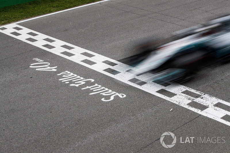 Lewis Hamilton, Mercedes AMG F1 W09