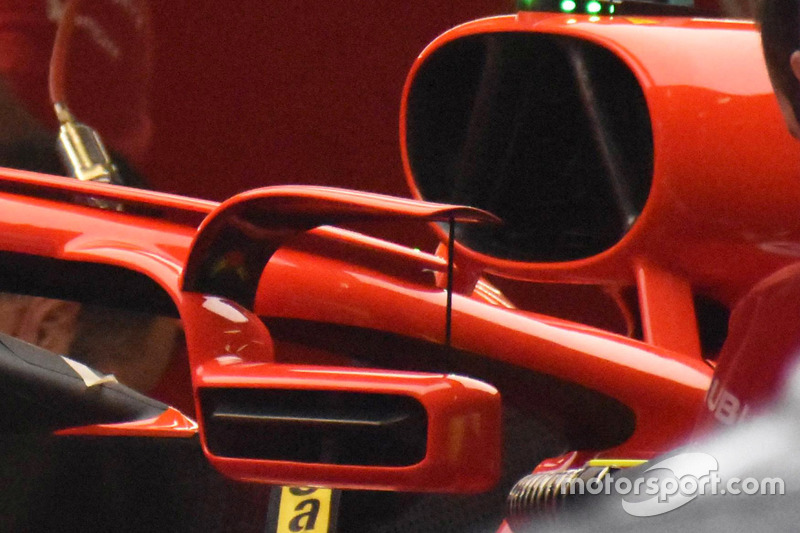 Detalle de los espejos del Ferrari SF71H
